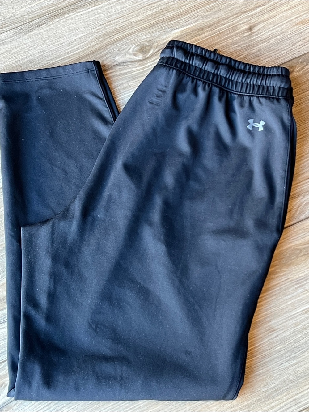 🏃🏽♂️ Under Armour Black Athletic Joggers with Logo